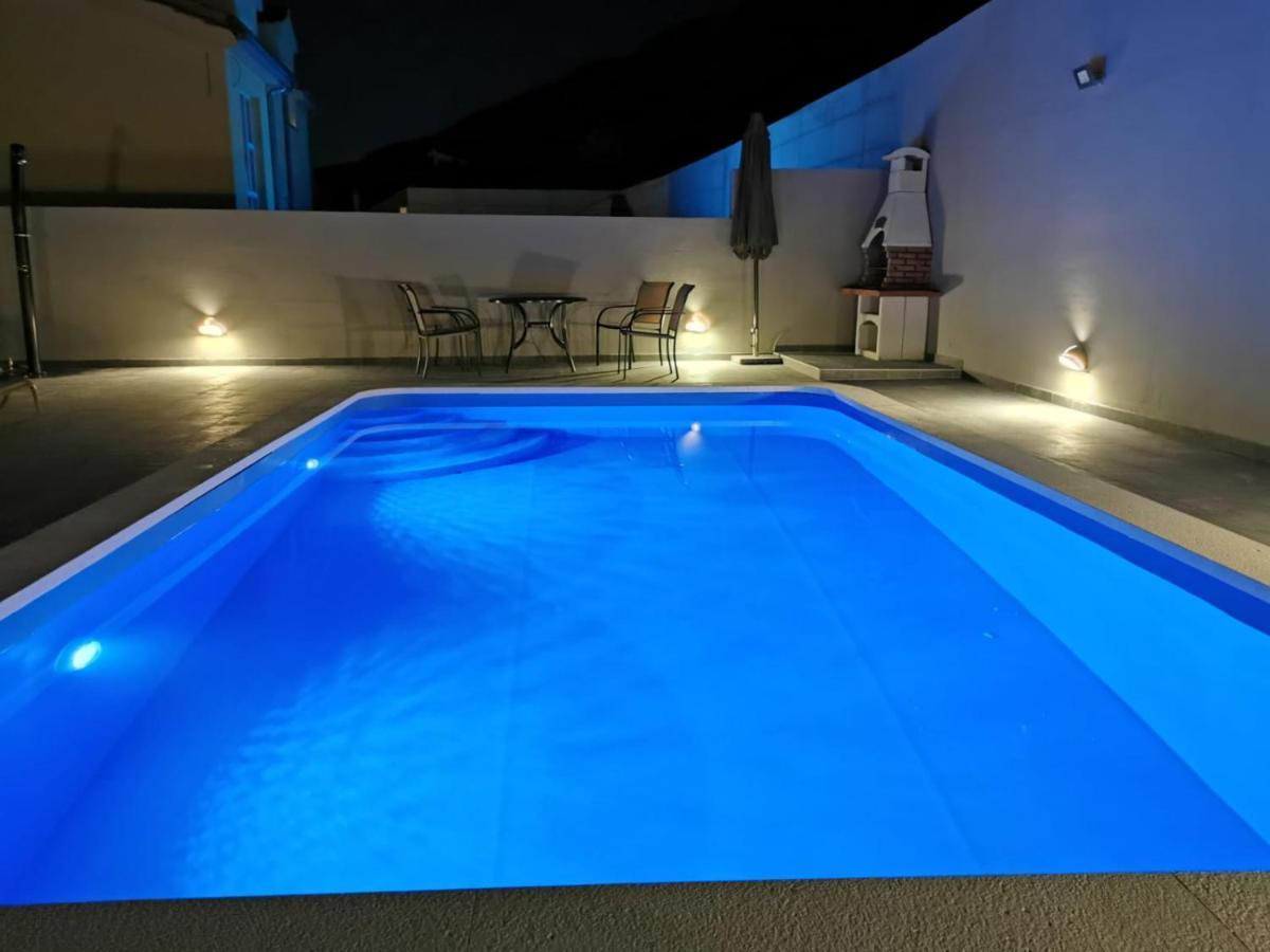 House With Private Pool Magdalena Lägenhet Podstrana Exteriör bild